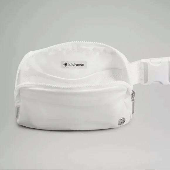 NWT LULULEMON WHITE BELT BAG - Picture 5 of 7